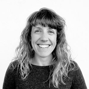 Laura Theis
